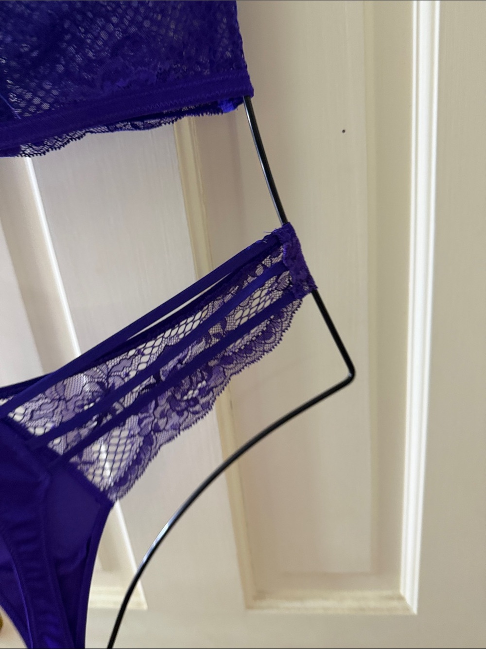 Victoria's Secret Electric Purple Lace Longline Bralette with Thong & Garter Set - Picture 13 of 16